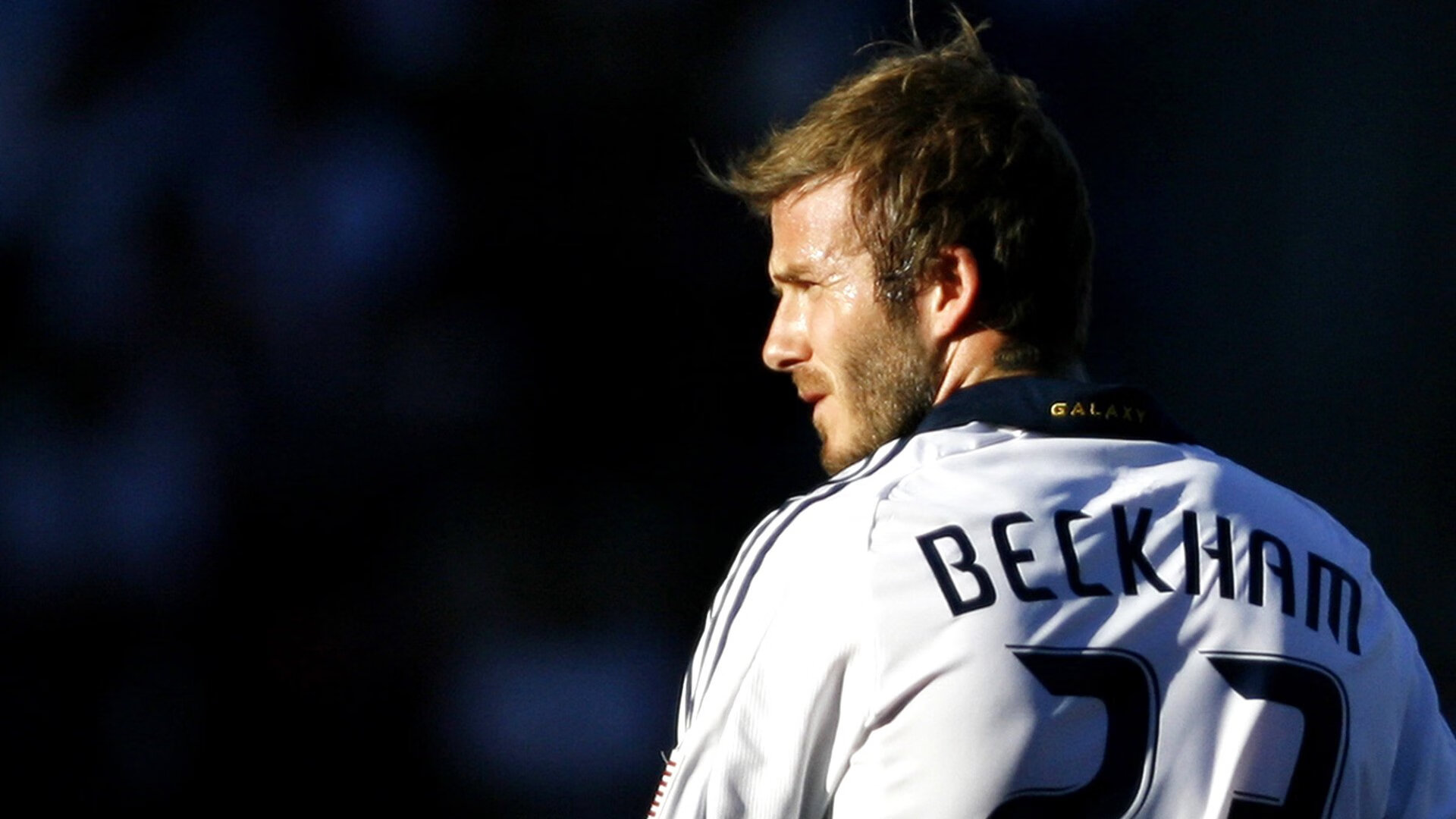 哈兰德喝牛奶梗再升级,英超传奇怒怼:这跟成功半毛钱关系没有