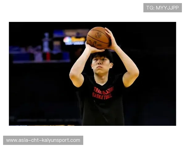 开拓者主帅称杨瀚森为“中国约基奇”潜力不可限量