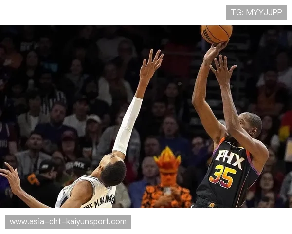 文班亚马长臂封盖,圣安东尼奥禁区直接立起屏障